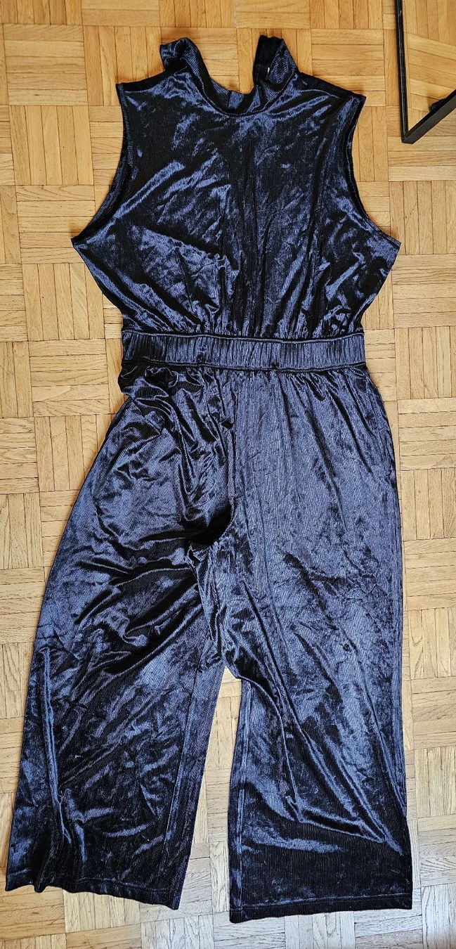 Someday Jumpsuits: Someday Samt Jumpsuit Gr. 42 – Neu (gemäss Beschreibung) aus Zürich von Ada2