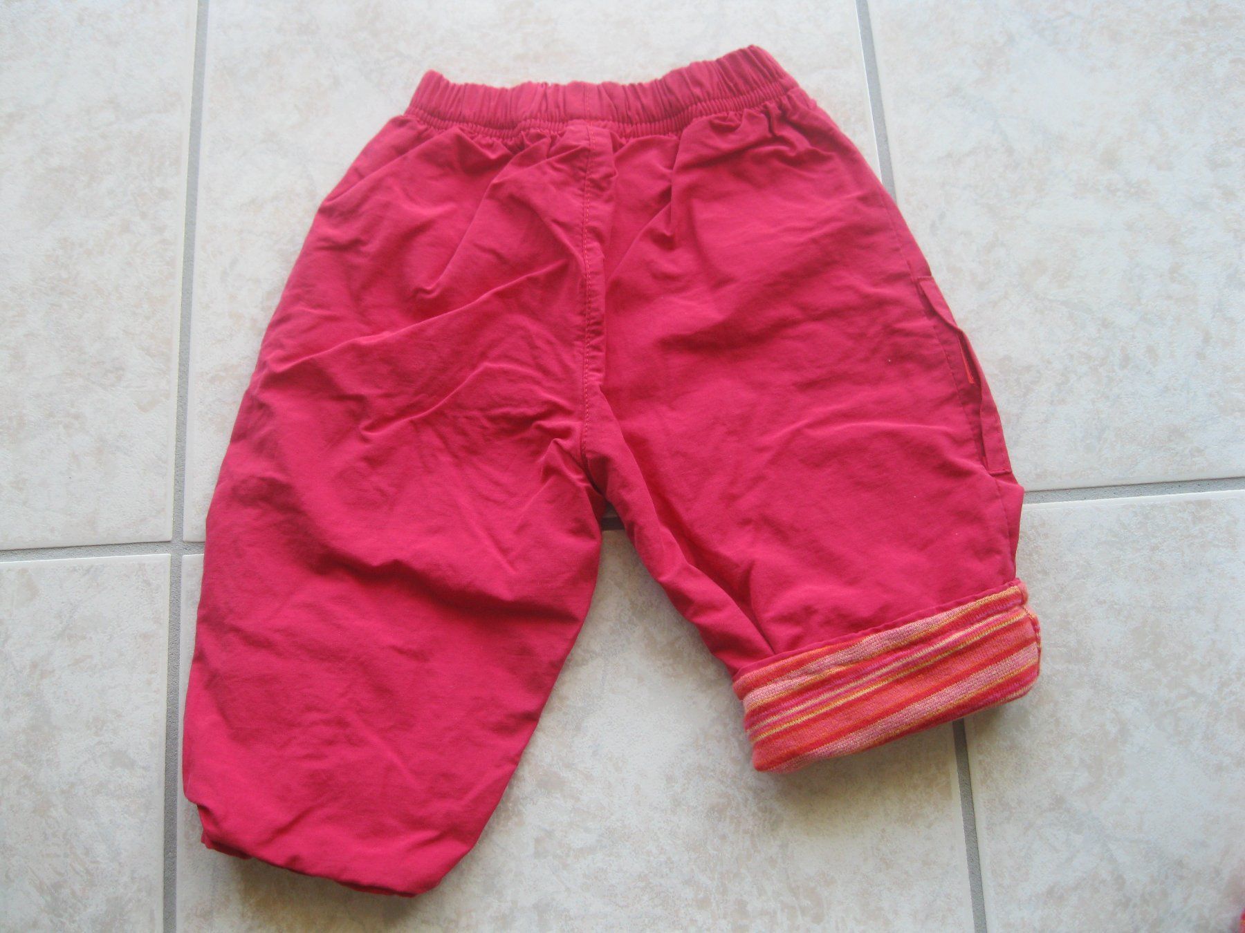 Lotti & Set di vestiti: pantalon/bonnet taille 74 – Usato da vouvry venduto da -tivoli- 1