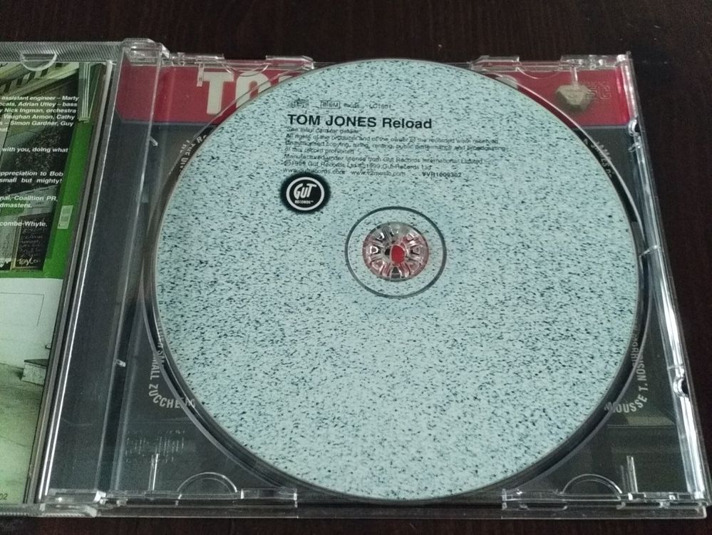 CD - Tom Jones "Reload" 3