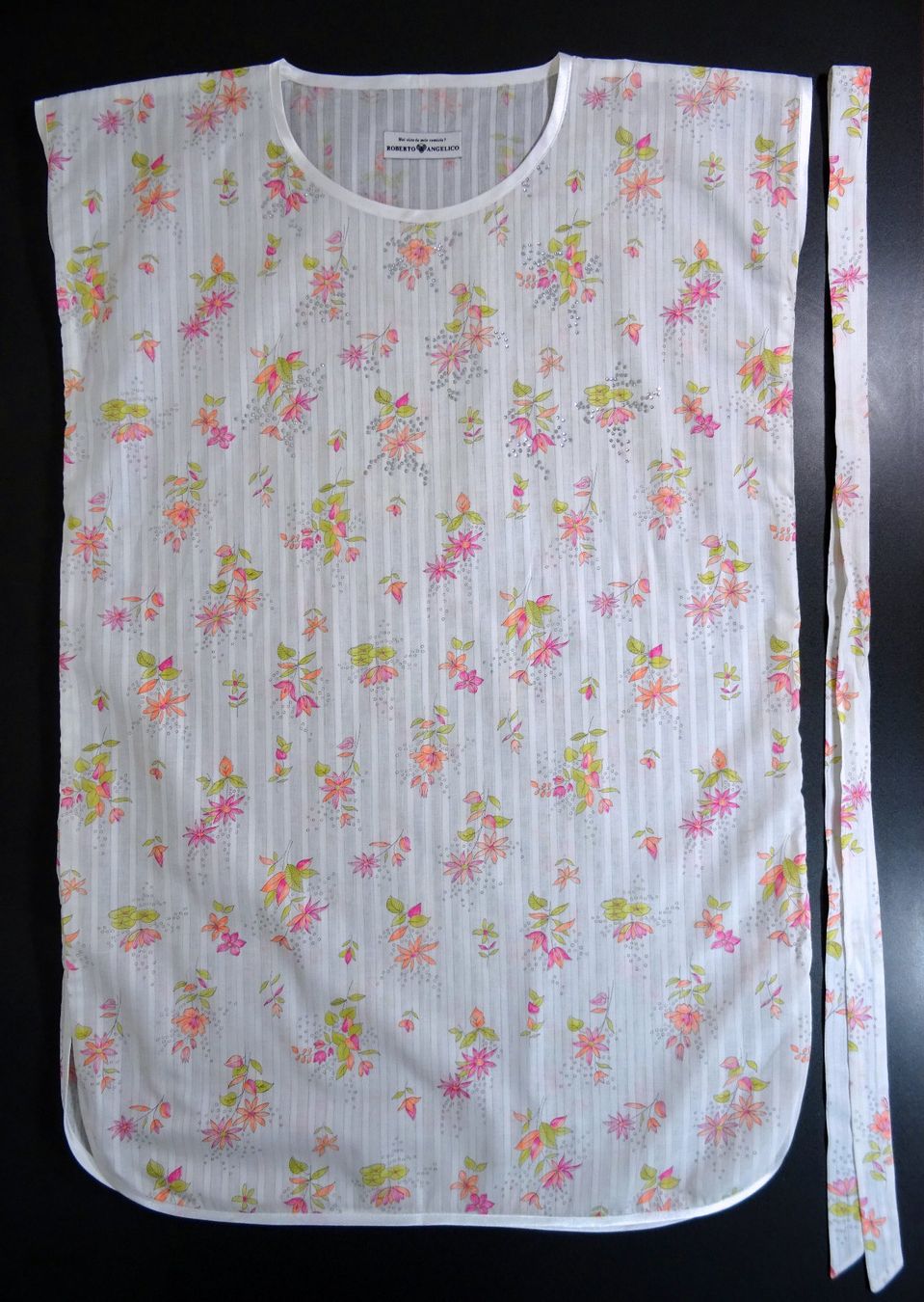 Vestiti: Blumenkleid mit Strass | 1 Size Grösse 38 - 42 – Nuovo (secondo la descrizione) da Zürich venduto da pet_gcy9 8