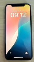 IPhone X // 64 GB // 75 % Akku 