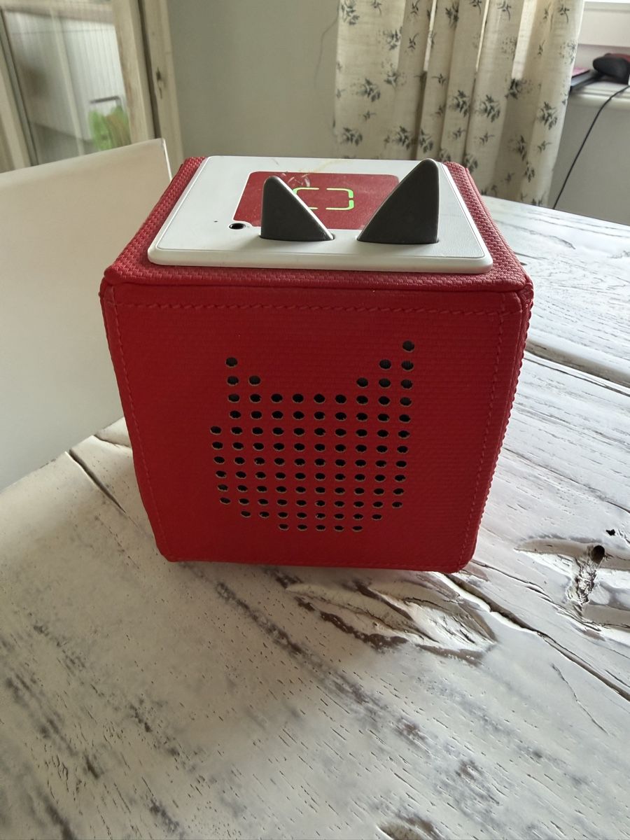 Tonies Giocattoli: Tonie-Box mit Ladestation – Usato da Schönenbuch venduto da Wenscles 1