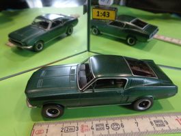 Ford Mustang Fasback  1:43 (mit Box) Norev  >  (W1)
