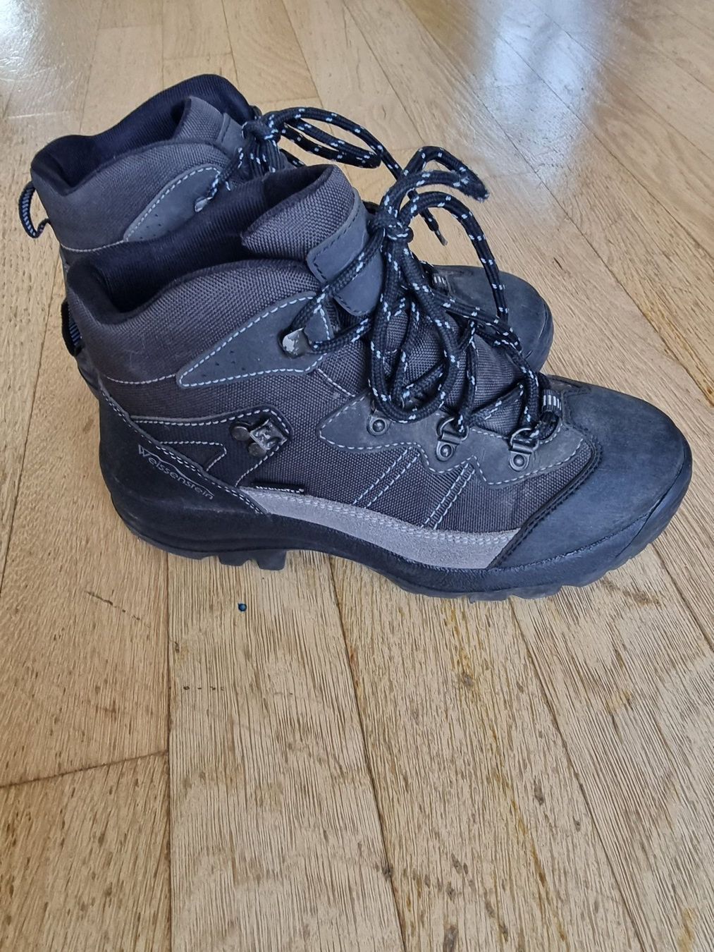 Scarpe da uomo: Trekkingschuhe / Wanderschuhe Grösse 37 – Usato da Buchrain venduto da Xaro01 1