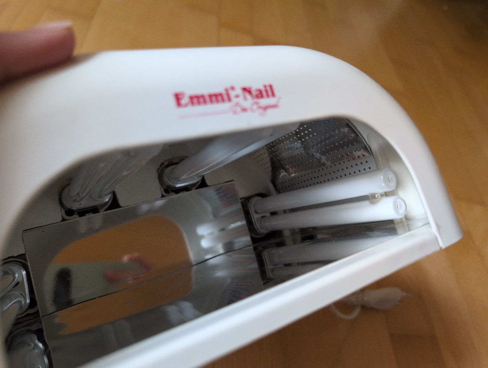 Lampade: Emmi Nail UV Lampe – Usato da Mümliswil venduto da Sherryli 2