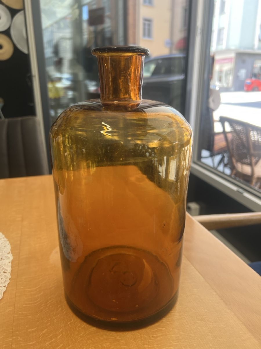 Matériel de laboratoire: Braune Glasflasche, Vintage, Dekoration, – D'occasion à Rorschach par TrendyDeals