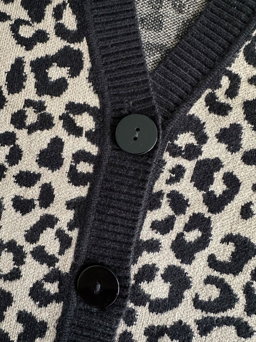 Vero Moda Gilets & Westen: Gilet Cardigan léopard – Neu (gemäss Beschreibung) aus La Neuveville von flodocha 2