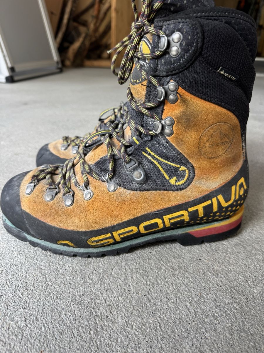 La Sportiva Scarpe da uomo: LASPORTIVA NEPAL TOP WORK – Usato da Andermatt venduto da SnowboardsnStuff 1