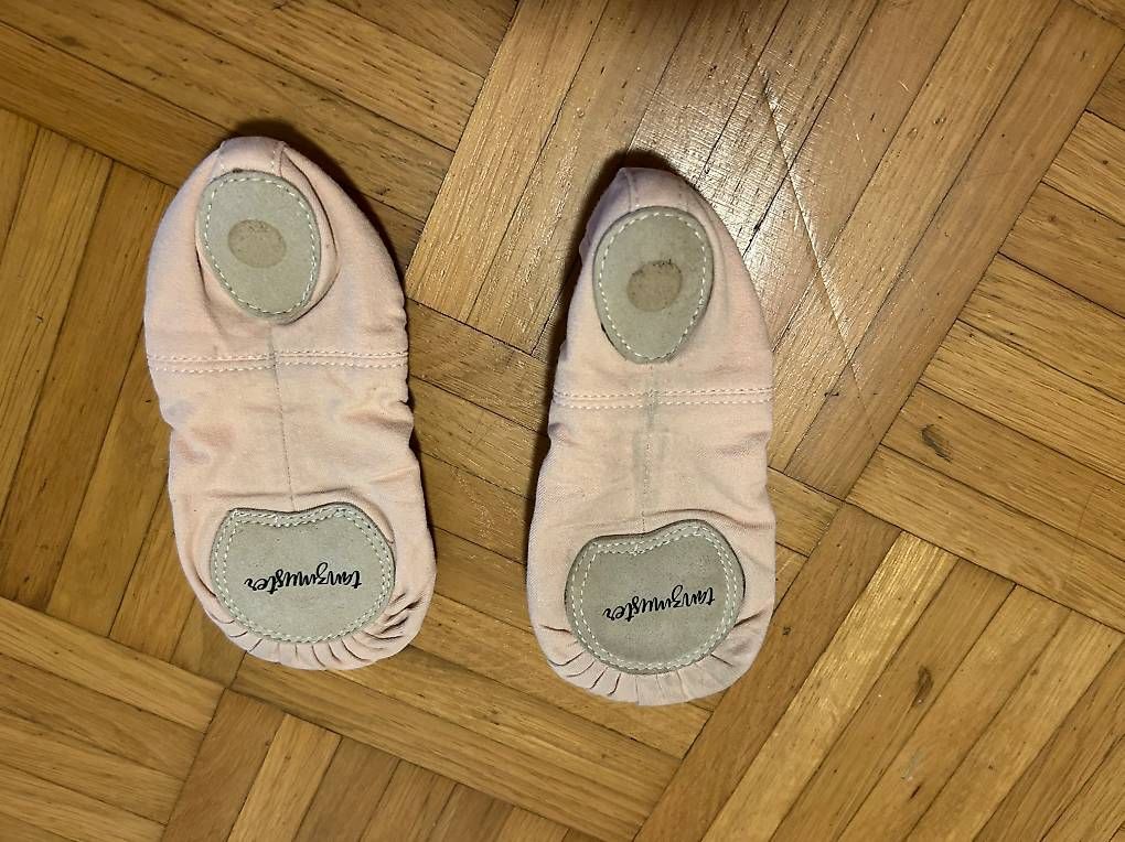 Chaussures garçon: Ballettschläppchen – D'occasion à Zürich par yoncaK 1