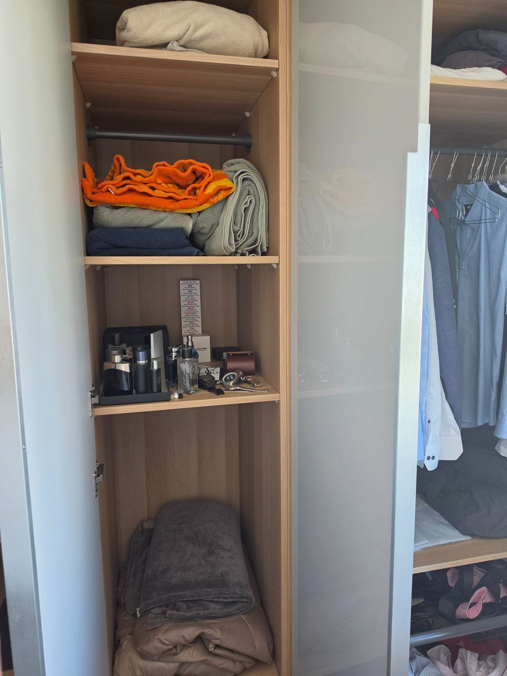 Ikea Armoires: Pax Kleiderschrank Ikea – D'occasion à Zug par Ggib 4