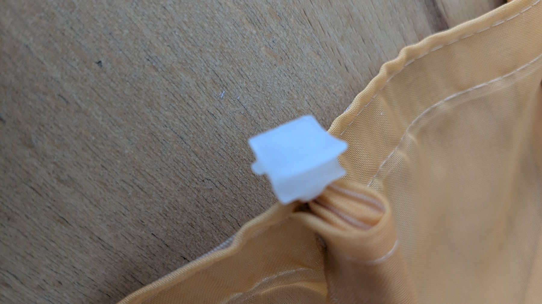 Pfister Tende: Vorhang Apricot (2/3) – Usato da Oberweningen venduto da Ramre 4