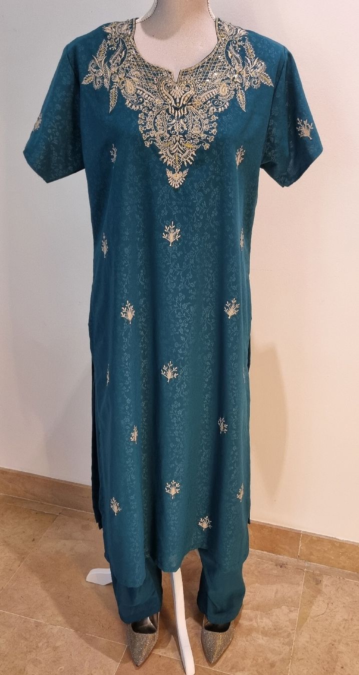 Tuniken: Ensemble Tunique-Pantalon Oriental – Gebraucht aus Borex von mab_28bf