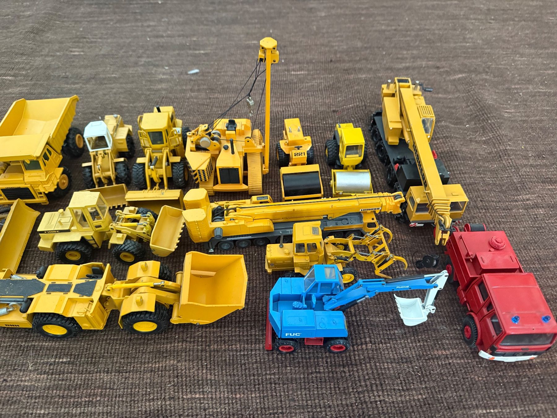 Kit di modellismo & Modellini statici: Sammlung von Metall-Modellfahrzeugen – Usato da Hedingen venduto da FlummoxedFerret 2