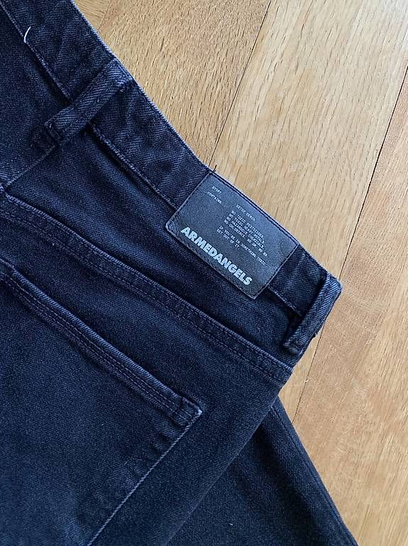 Jeans: Jeans Armed Angels schwarz 28/34 – Gebraucht aus Bern von User84 1