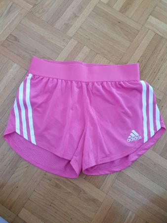 Short Adidas rose taille XS/S Idéal pour l'été !