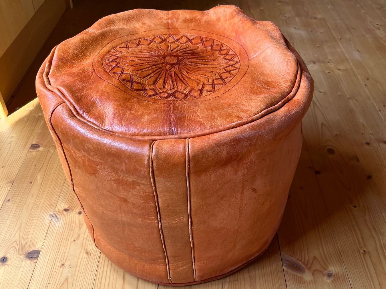 Sgabelli: Leder Pouf aus Marokko – Usato da Merzligen venduto da Paxi01