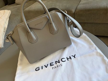 Givenchy Handtasche Leder grau guter Zustand