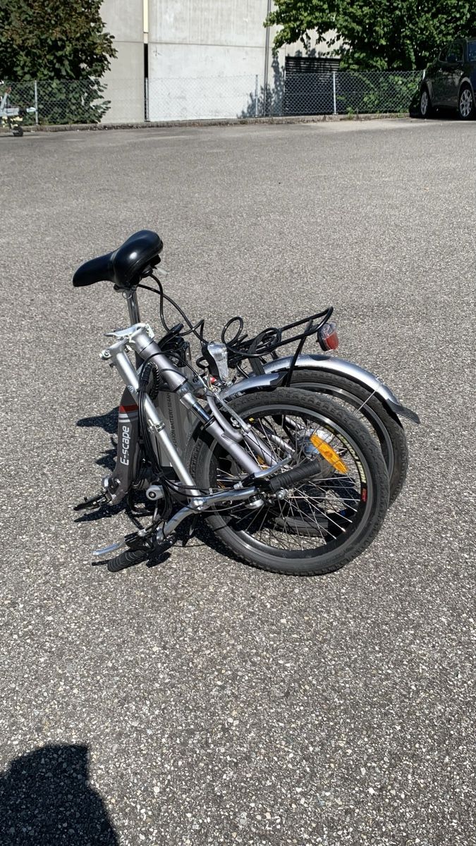 Velos: Klappbares E-Bike e-scape – Gebraucht aus Utzigen von gre_x76z 3
