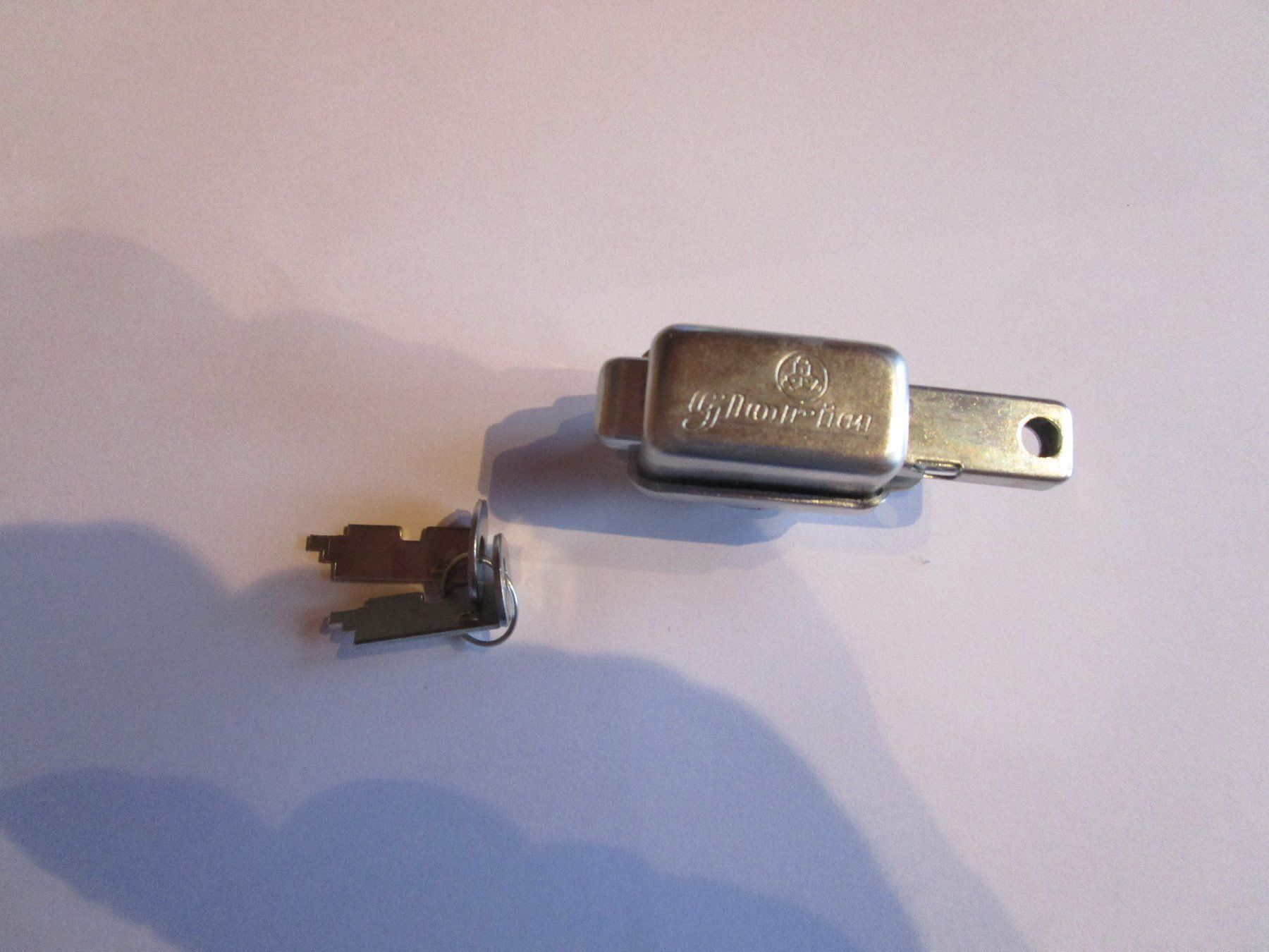 Ciclomotori: Cadenas Gloria. – Nuovo e nell'imballaggio originale da Leytron venduto da ACLEONARD01 1
