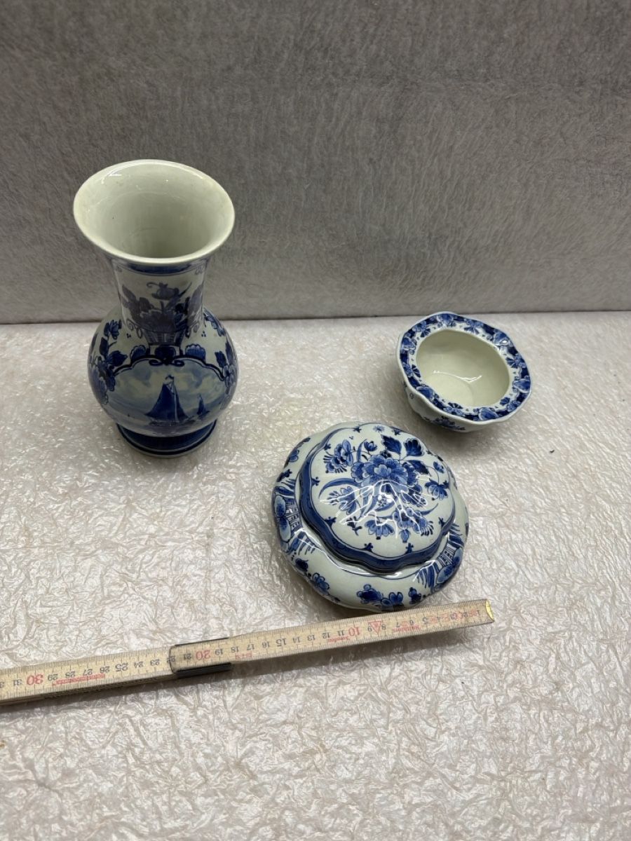 Tutte le decorazioni: Delft Blauw Keramik KonvolutVase, Dose, Schale – Usato da Rotkreuz venduto da perlengott 1