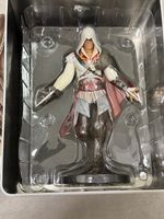 Assassin’s Creed II – Ezio Auditore da Firenze Statue
