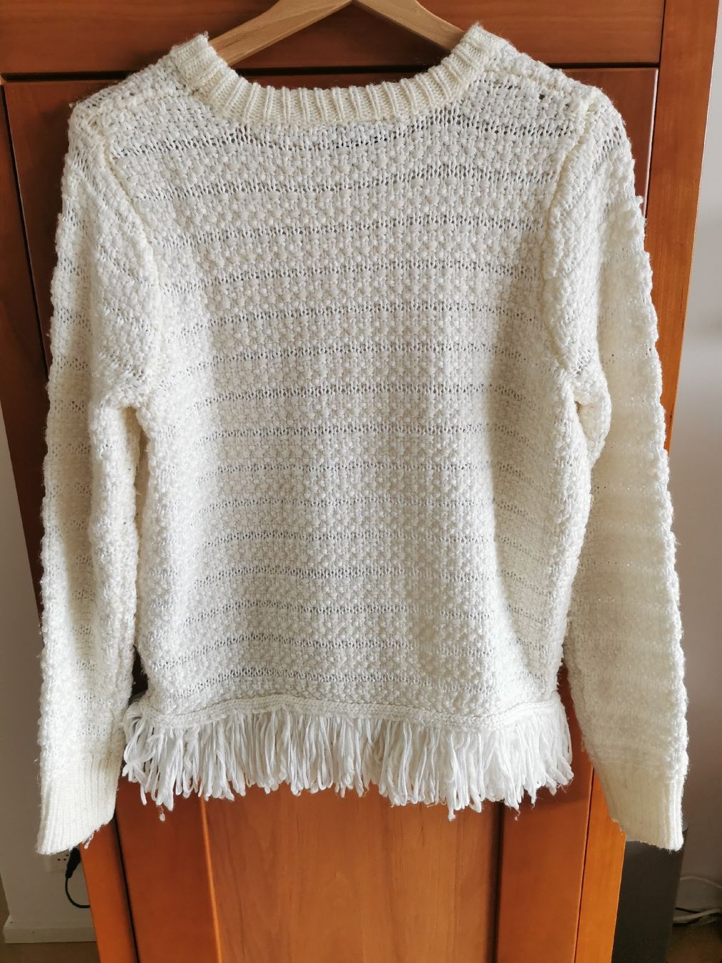 Maglioni & Felpe: Topshop Pullover Creme Gr. 38 mit Fransen – Usato da Adliswil venduto da coconut1289 1