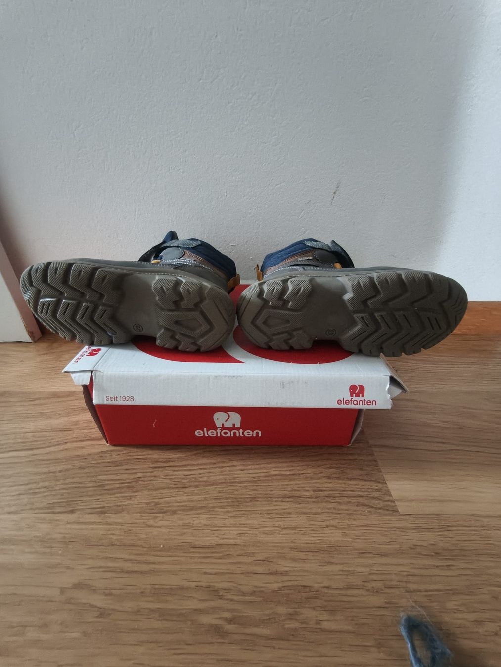 Elefanten Schuhe für Jungen: Elefanten Kinder Stiefel gr 29 – Neu (gemäss Beschreibung) aus Murten von pla_j9qh 4