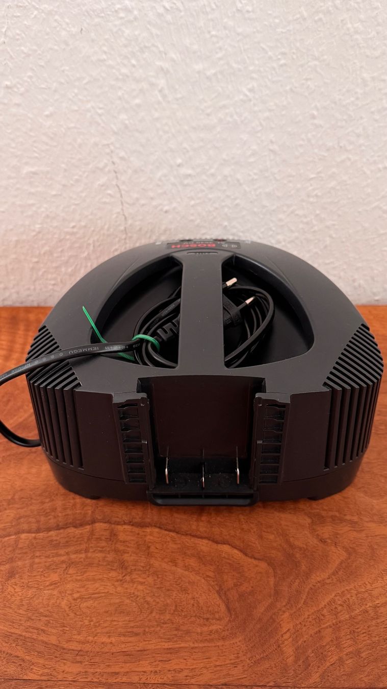 Bosch Caricatori & Batterie: Bosch - AL 3640 CV, Neuwertig – Usato da Luzern venduto da serchon 2
