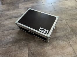 Case Rack mit 19 Zoll Schienen