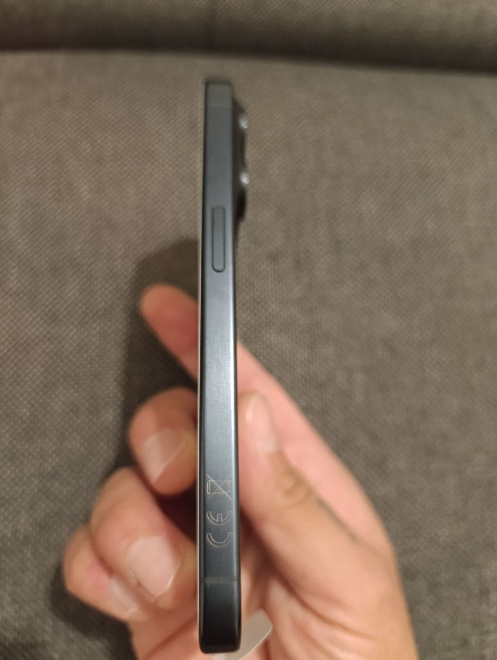Apple Telefoni cellulari / Smartphones: iphone 15 Pro 128 Neu – Nuovo (secondo la descrizione) da Aarburg venduto da kor_zmw5 2