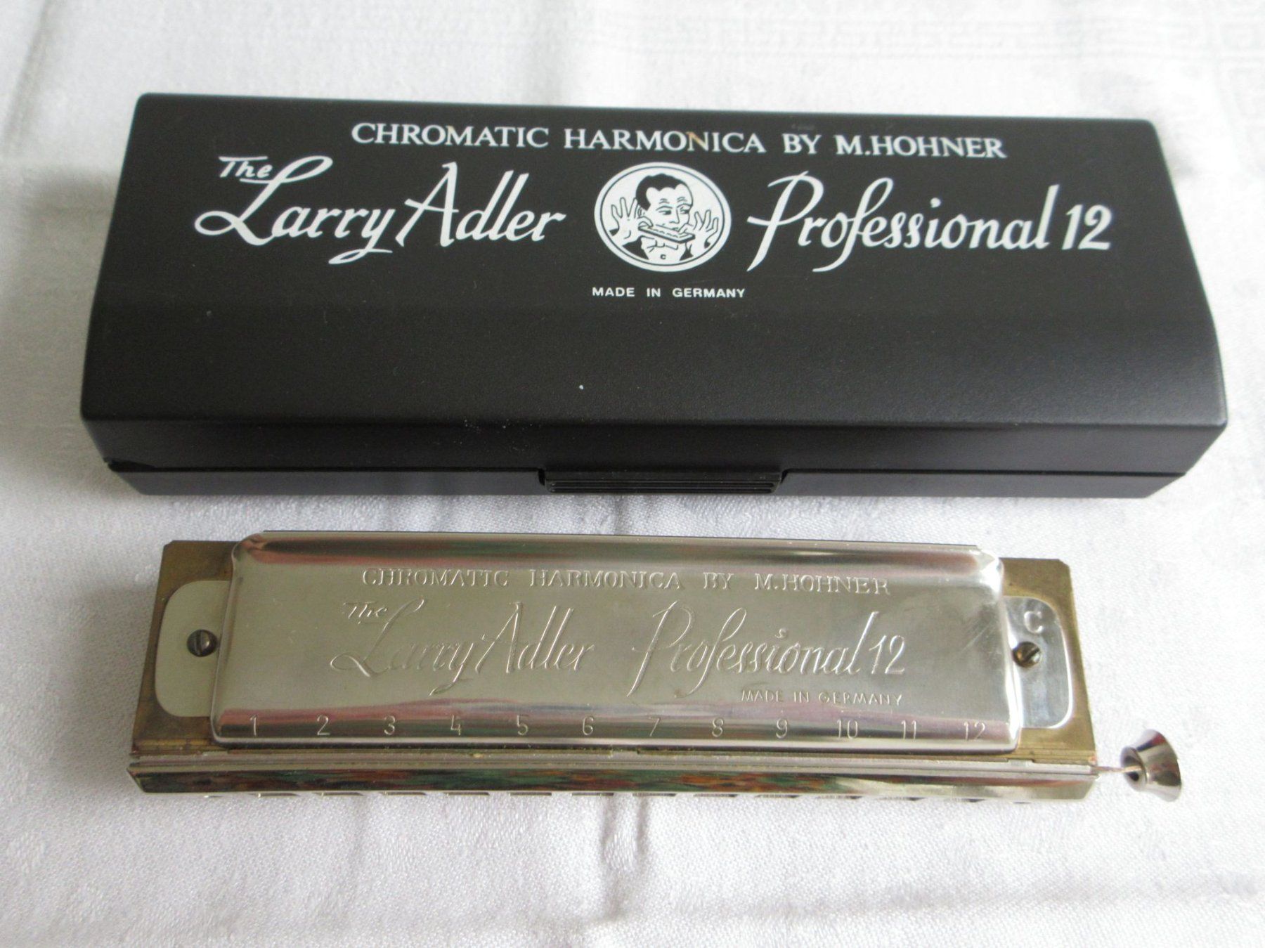Hohner Strumenti musicali: Hohner Larry Adler Professional 12, Chromatic Harmonica C – Usato da Binningen venduto da tempipassati 1