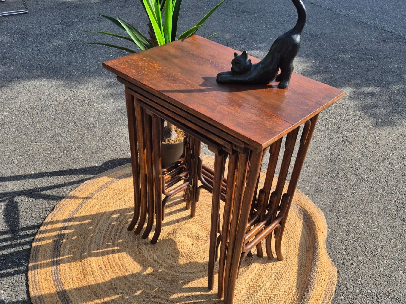 Thonet Tavoli: Tables gigognes en bois Thonet – Usato da Fully venduto da tameab 1