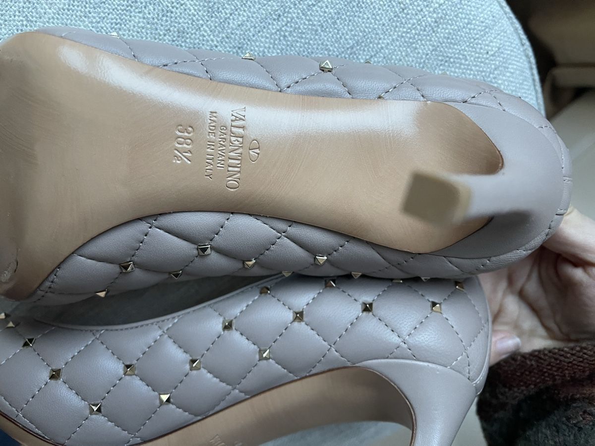 Valentino Chaussures femmes: Valentino Pumps – Neuf (Voir description) à Adliswil par DariaU0709 2
