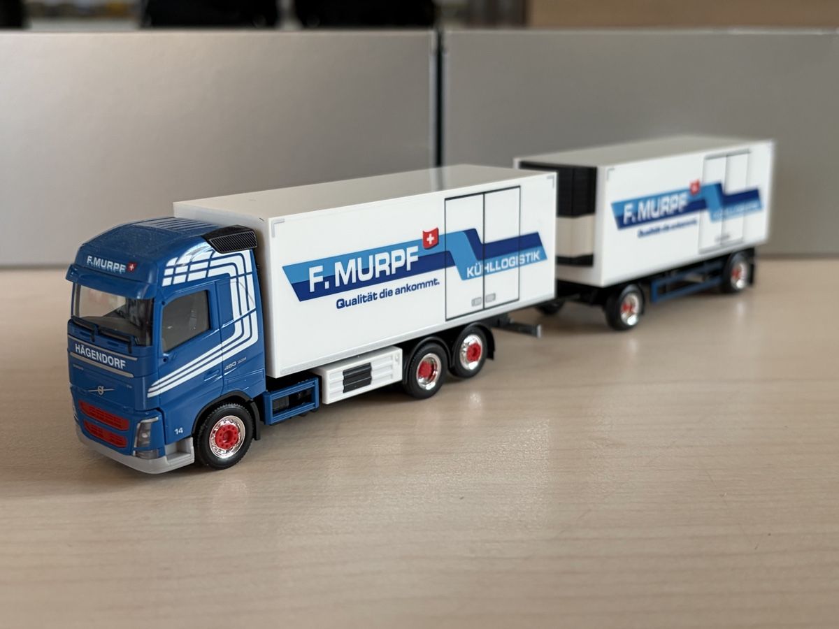 Herpa Modellini d'auto: Volvo FH4 Murpf KKHZ – Nuovo e nell'imballaggio originale da Felben-Wellhausen venduto da Mobil01