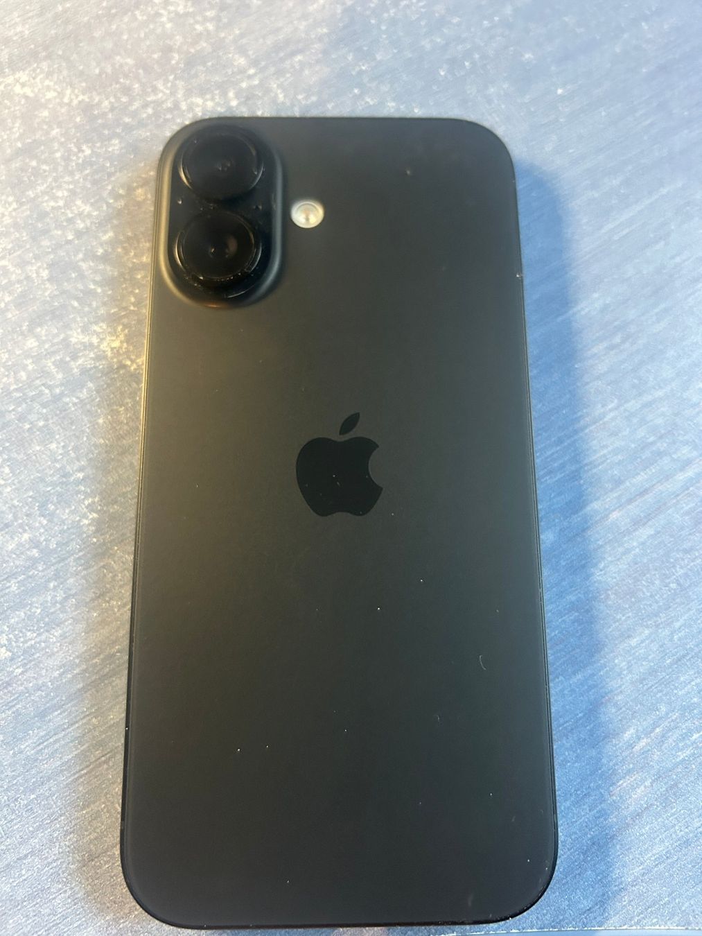 Apple Portables: Iphone 16 Black – Neuf (Voir description) à Genève par Annie020 1