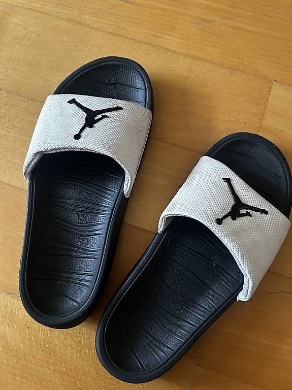 Scarpe da uomo: Skoes Nike Jordan  – Usato da Basel venduto da iac_lf5j