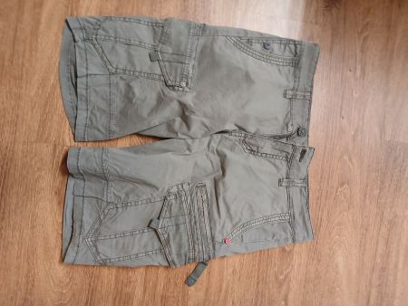 Timezone Cargo Shorts olivgrün, Zustand neu