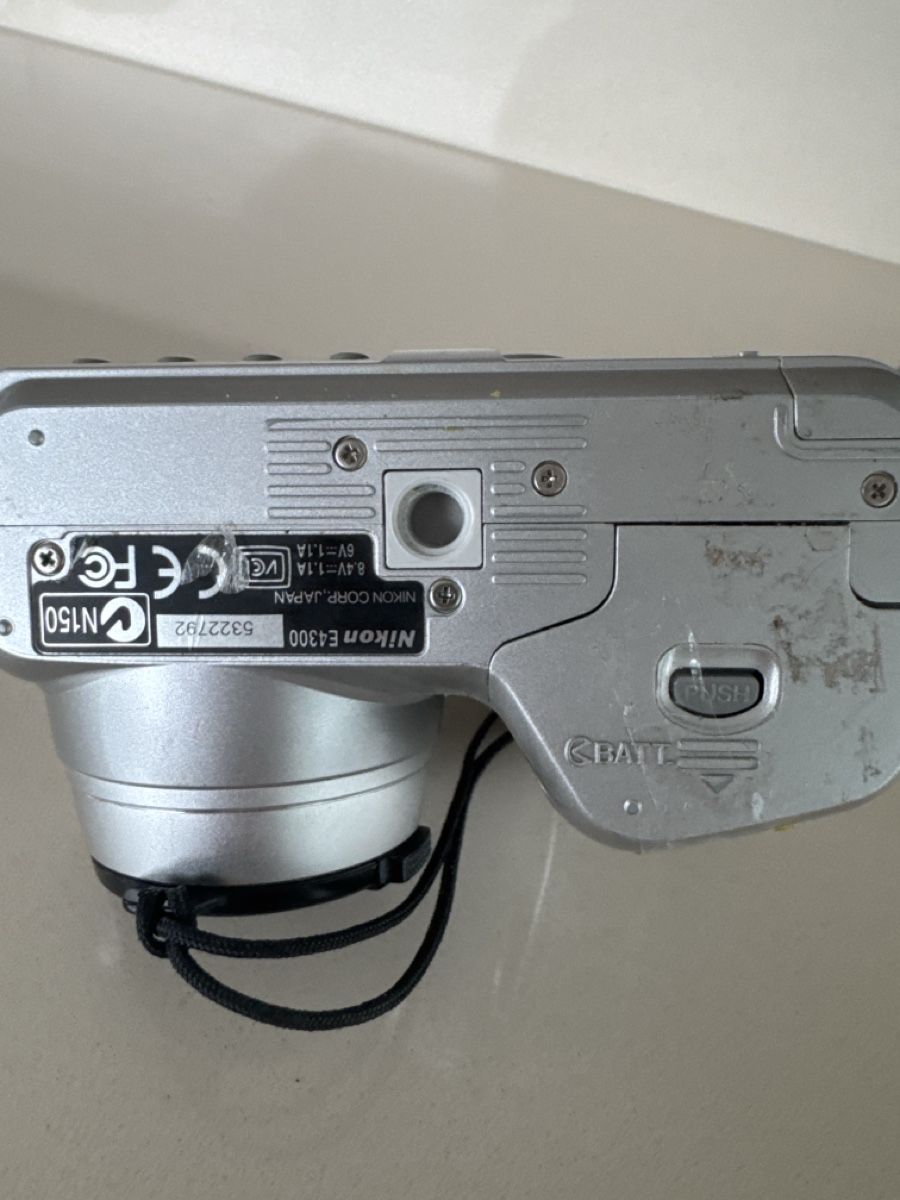 Nikon Kamera: Camera Nikon – Gebraucht aus Adligenswil von goverla11 4