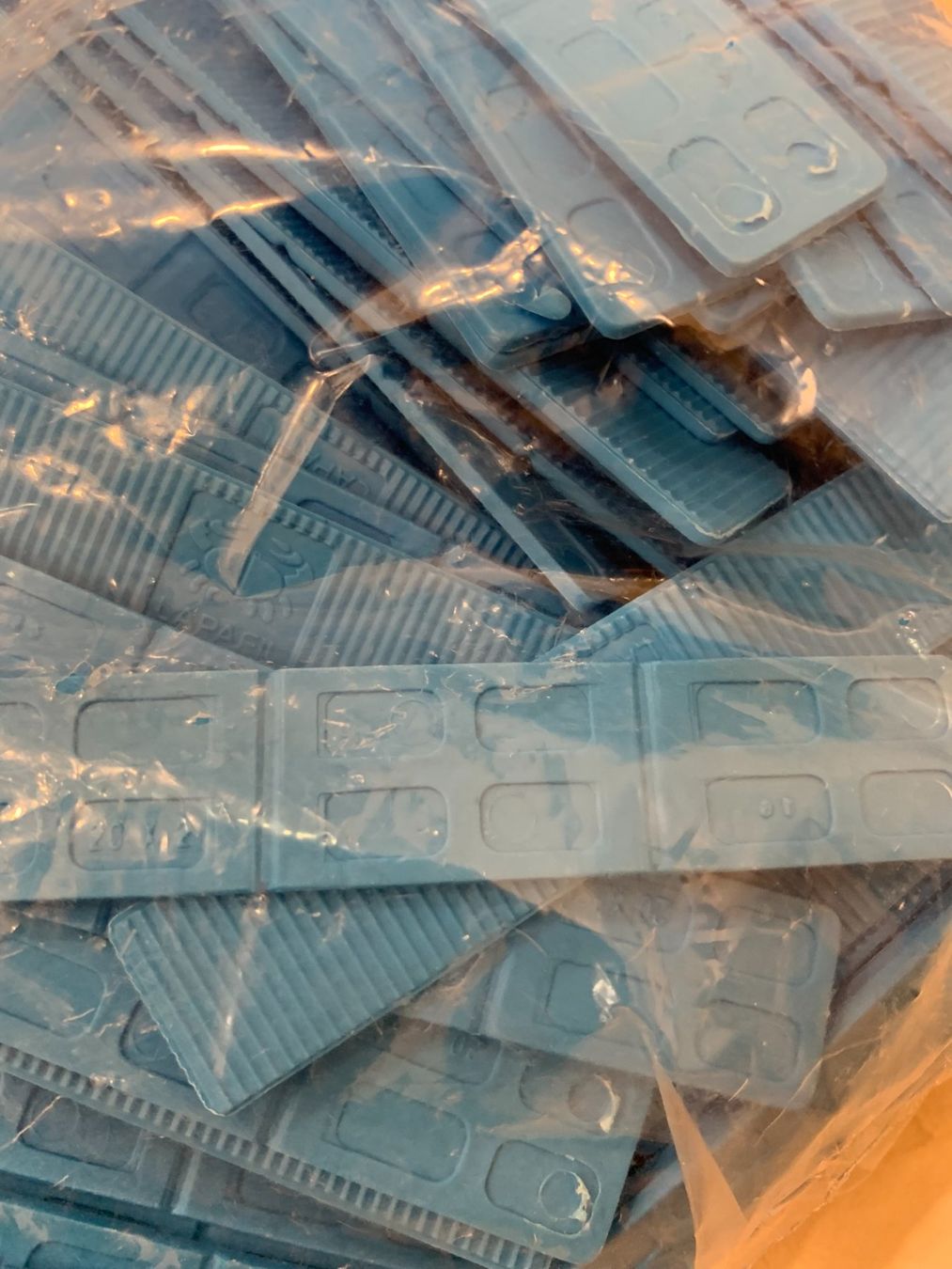 Tutti gli attrezzi: 2mm Abstandshalter Kunststoff – Nuovo e nell'imballaggio originale da Obstalden venduto da lacix68 1