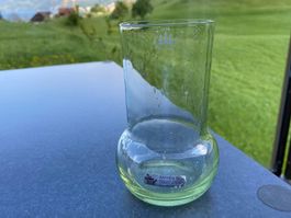 SARNEN GLAS Vase grün Handarbeit Schweiz 70er