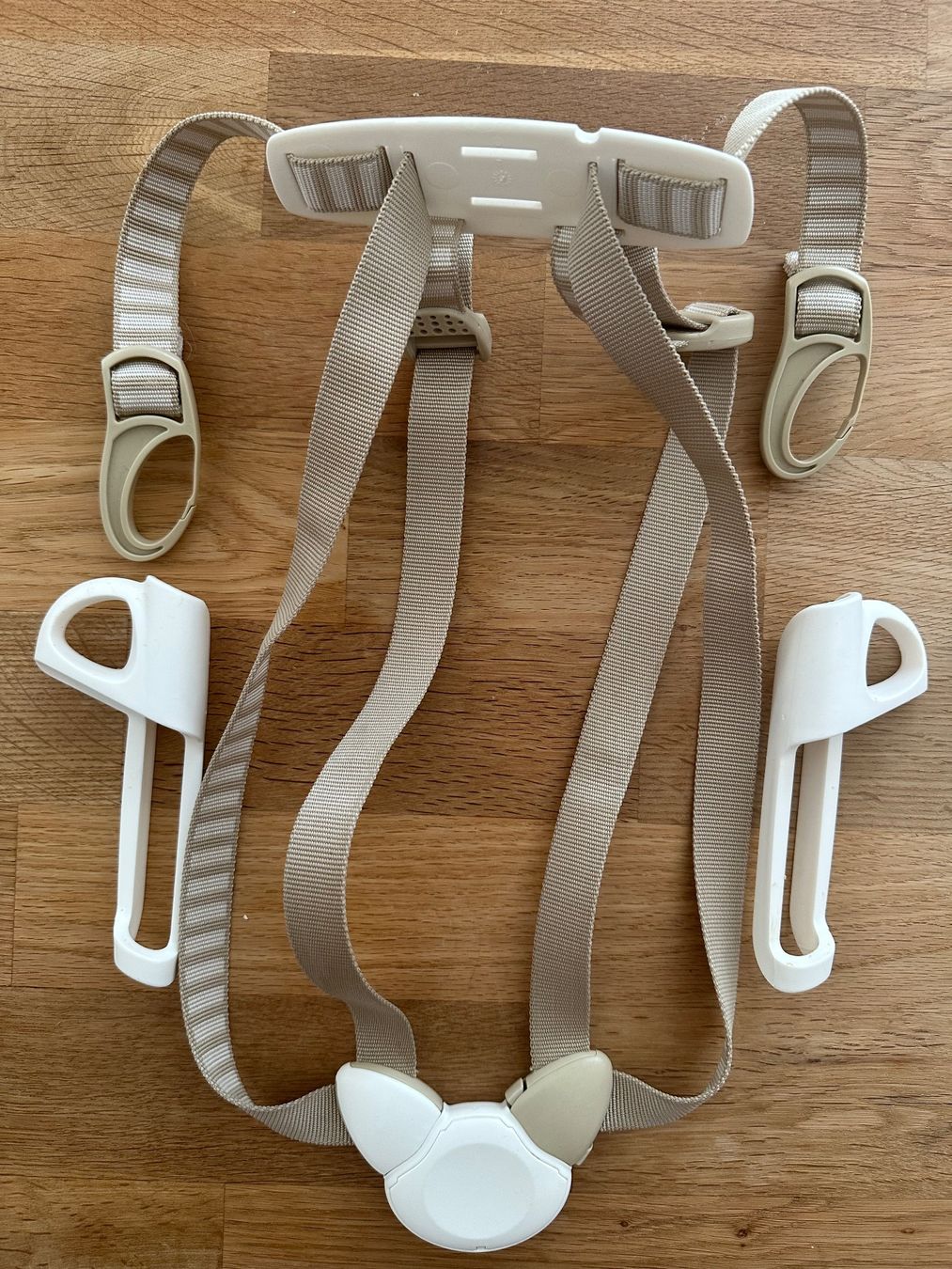 Stokke Chaises hautes: Stokke 4-point harness beige gebraucht – D'occasion à Eglisau par eye_w2qz 1