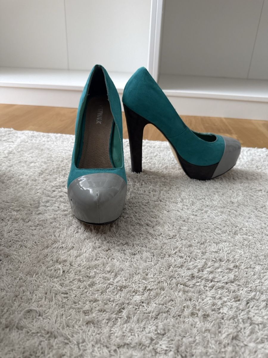 Scarpe da donna: Absatzschuhe, türkis-grau, Gr. 39 – Usato da Lufingen venduto da ale_x55p