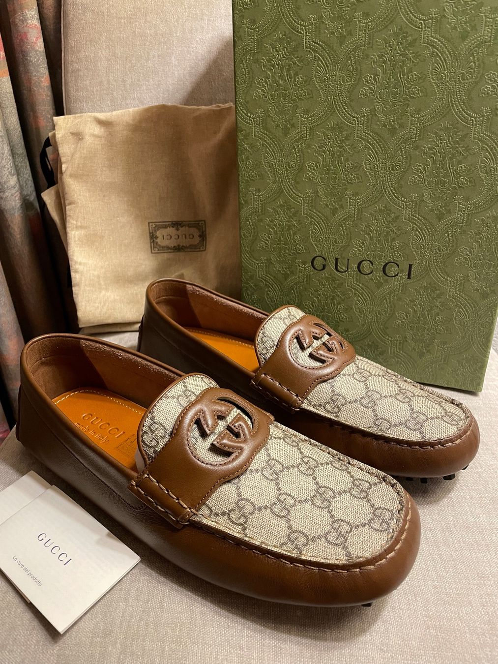 Gucci Scarpe da uomo: Gucci Supreme Moccasin – Nuovo e nell'imballaggio originale da Davos Dorf venduto da Juszy-Shop