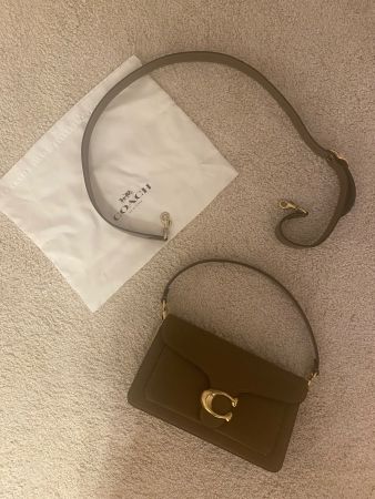 COACH Schultertasche "Tabby 26" braun