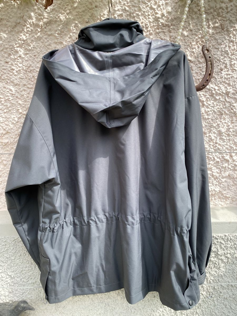 Giacche: Wasserdichte Regenreitjacke, grau XL – Usato da Winterthur venduto da cesarginger 1