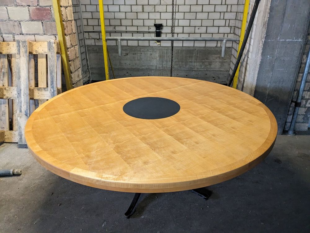GEBRAUCHT Tisch Massivholz rund 200cm Kaufen auf Ricardo