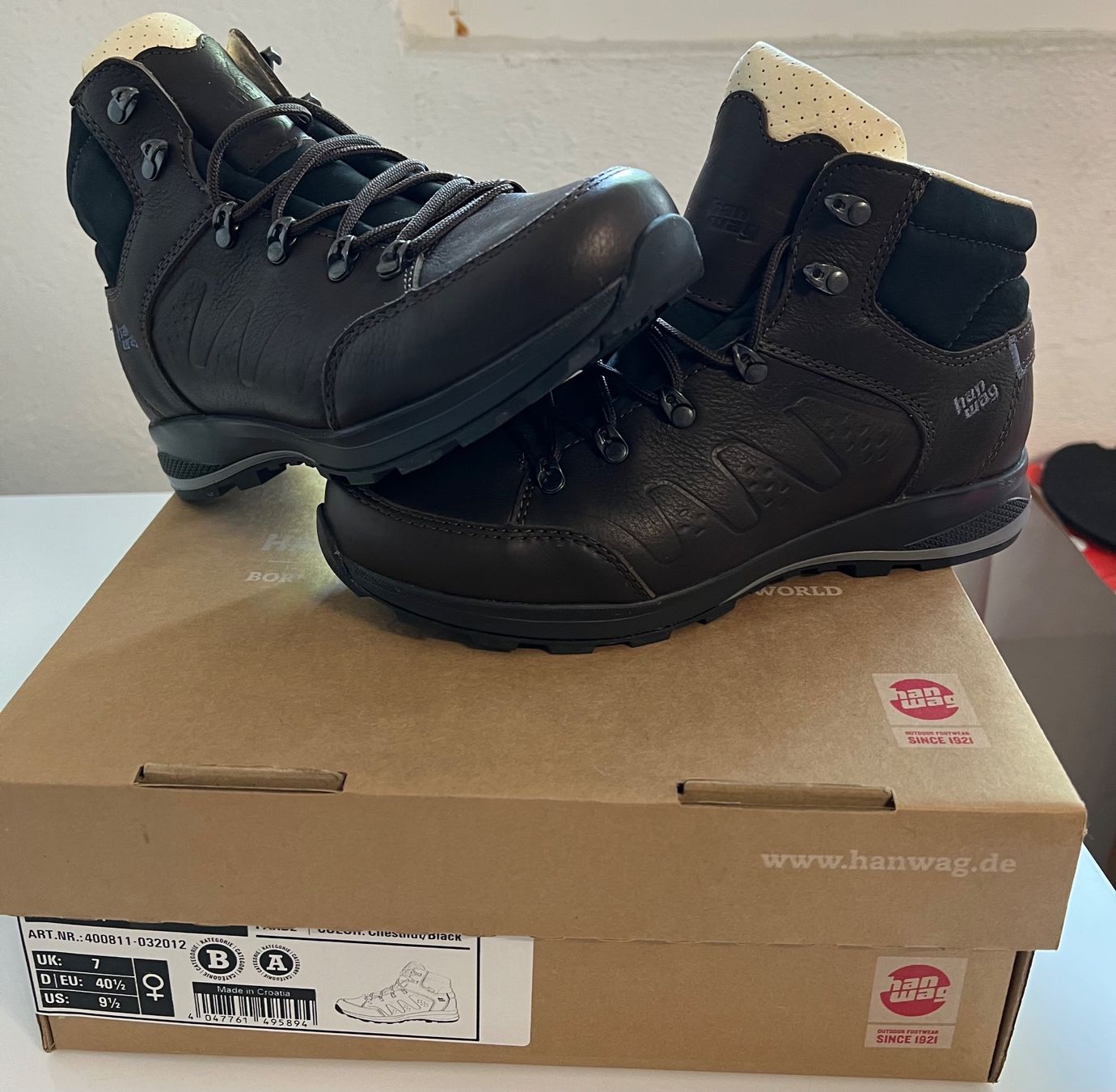 Hanwag Damenschuhe: Wanderschuhe von Hanwag – Neu und originalverpackt aus Wetzikon ZH von Nakari11