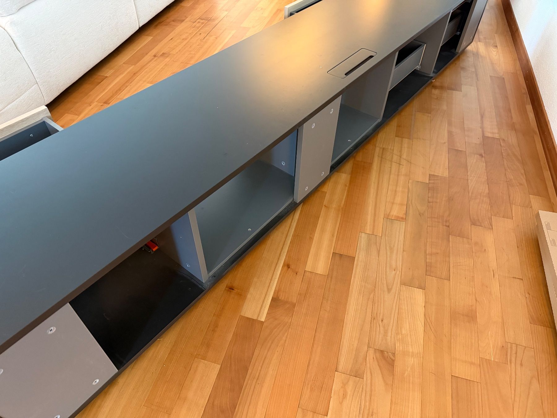 Livique TV Möbel: TV Sideboard – Gebraucht aus Uster von Provozario84 2