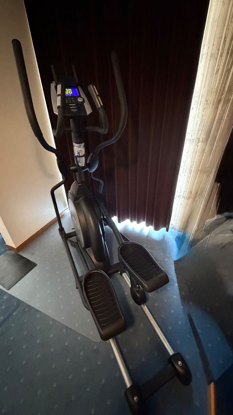 Taurus Vélos d'appartement: CrossTrainer Taurus X7.1 – D'occasion à Bonstetten par Ugak1 6