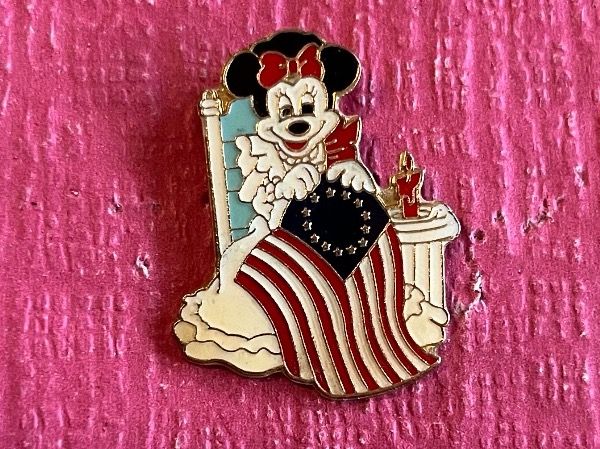 Plaquettes & Badges: Comic Pin – D'occasion à Itingen par Bebbi6569